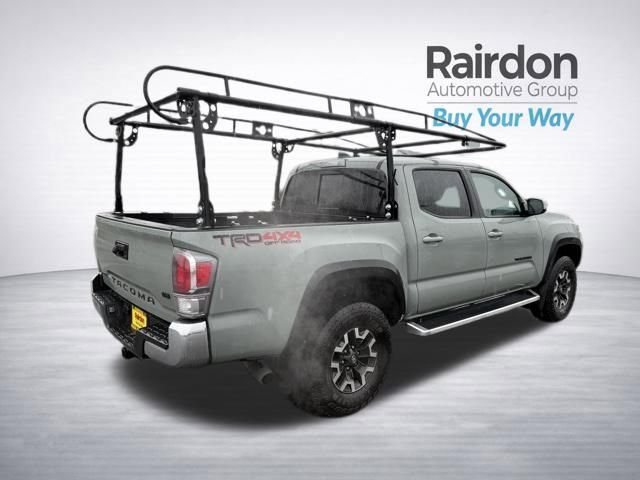 Used 2023 Toyota Tacoma TRD Off-Road w/ Black Out Package (TMS) image 9