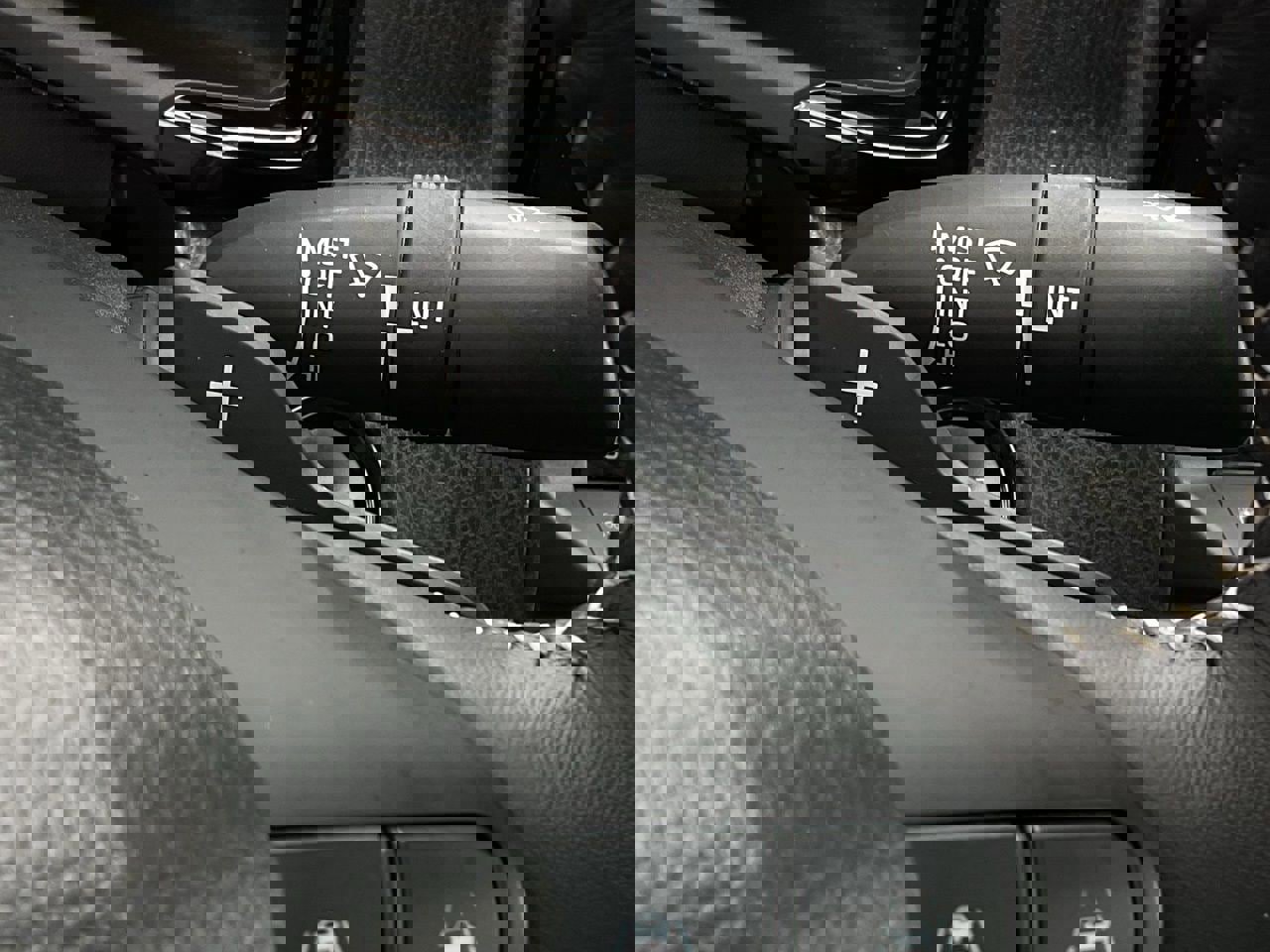 Used 2025 Toyota Camry SE image 25