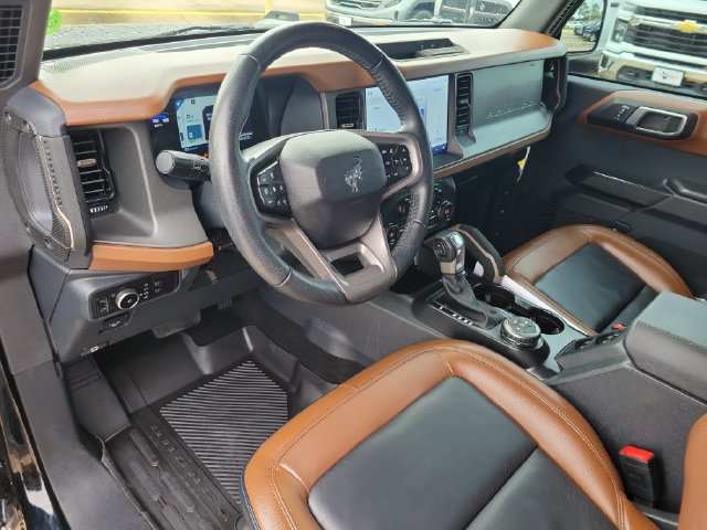 Used 2024 Ford Bronco Outer Banks AWD/4WD image 14