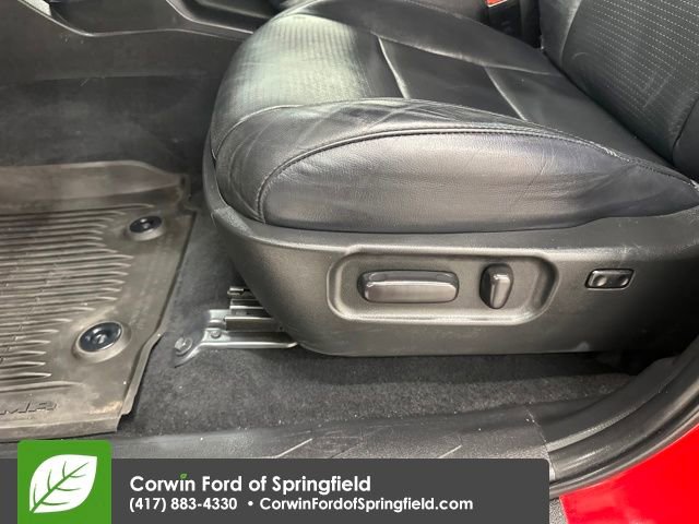 Used 2022 Toyota Tacoma Limited image 40