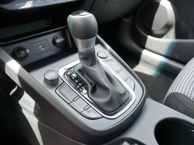 Used 2023 Hyundai Kona SE AWD/4WD image 33