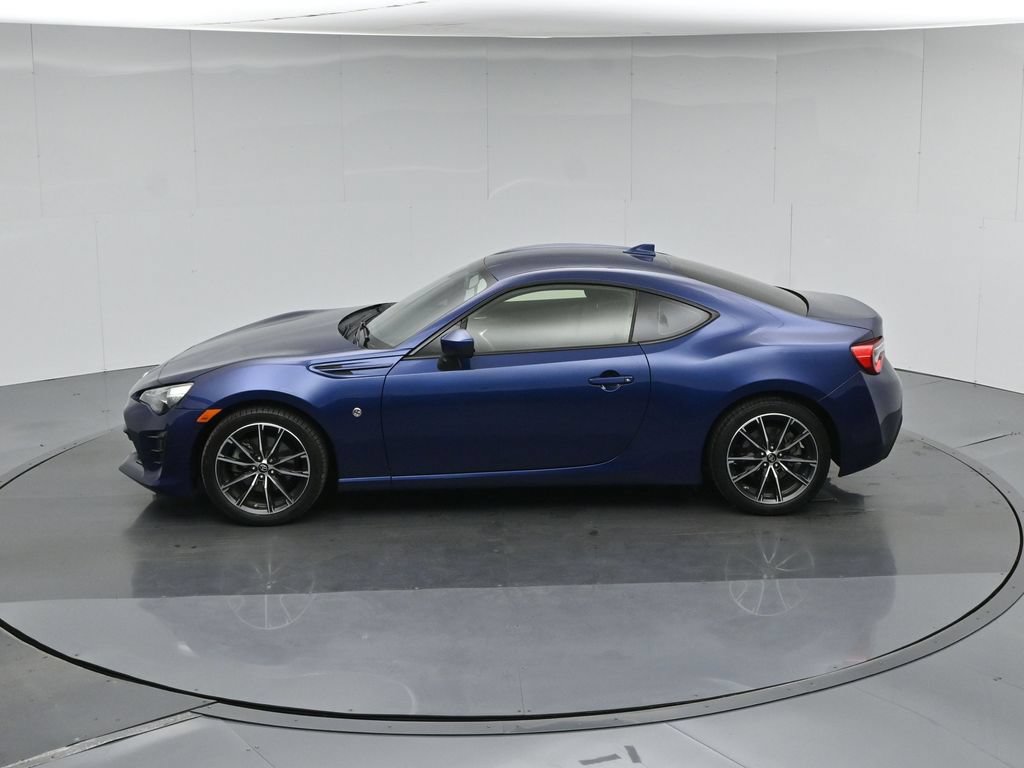 Used 2020 Toyota 86 RWD image 41