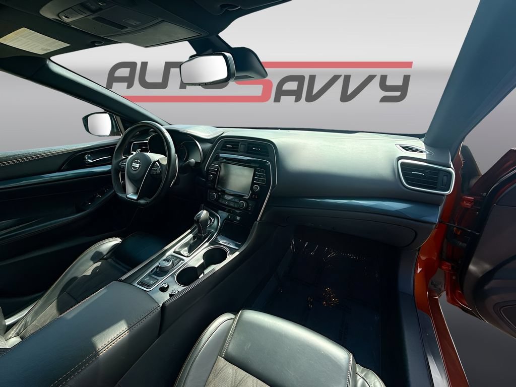 Used 2022 Nissan Maxima SR w/ Sport Mat Group FWD image 31