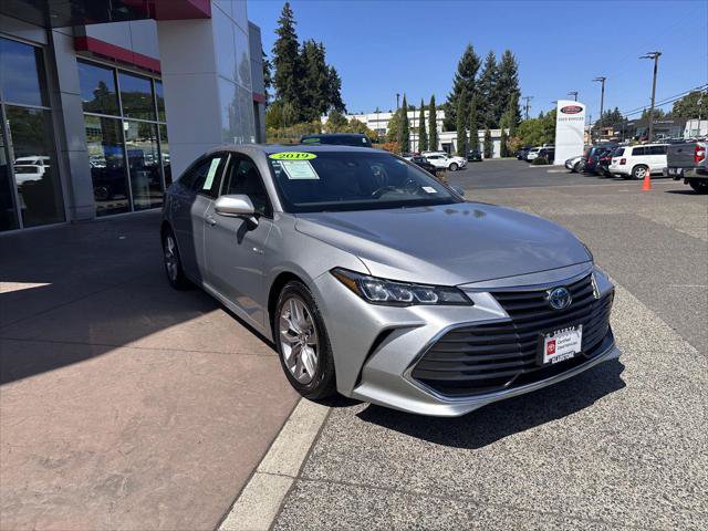 Certified 2019 Toyota Avalon XLE w/ Moonroof Package FWD image 5