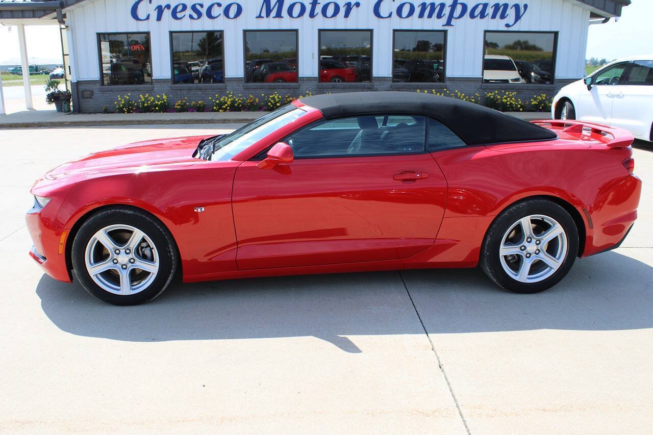 Used 2019 Chevrolet Camaro LT RWD image 8