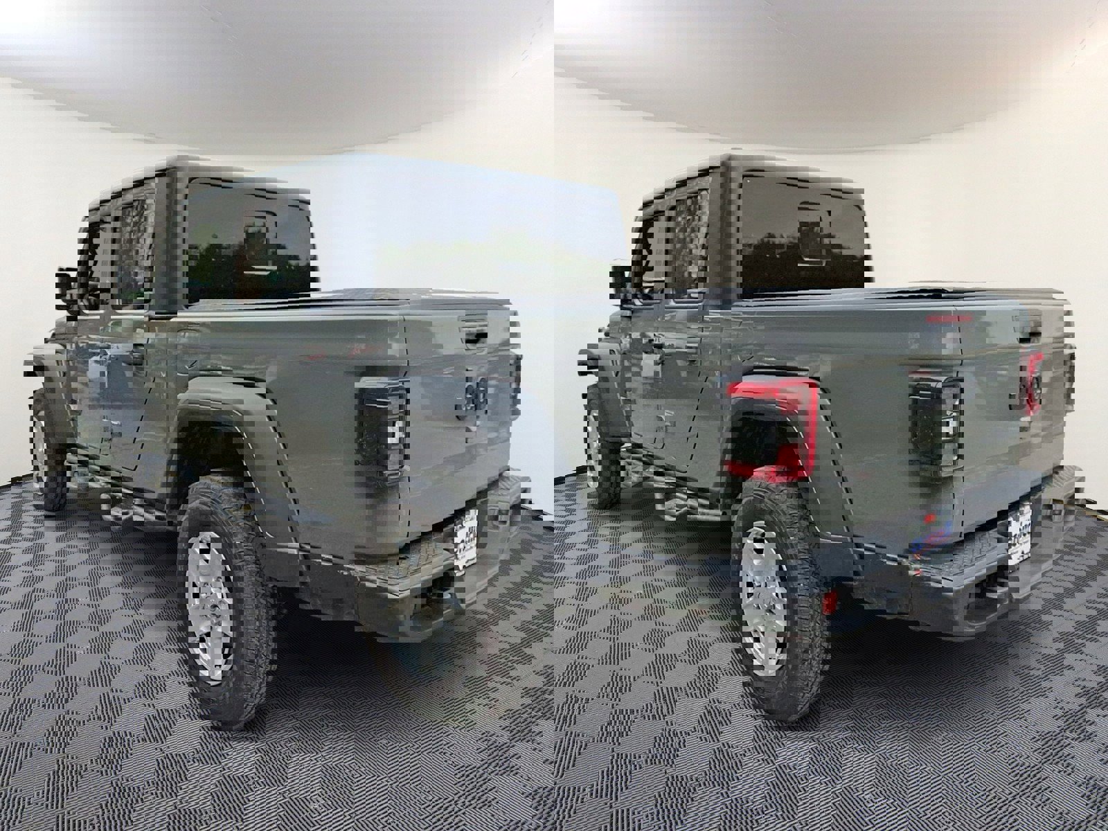 Used 2020 Jeep Gladiator Sport w/ Quick Order Package 24S image 4