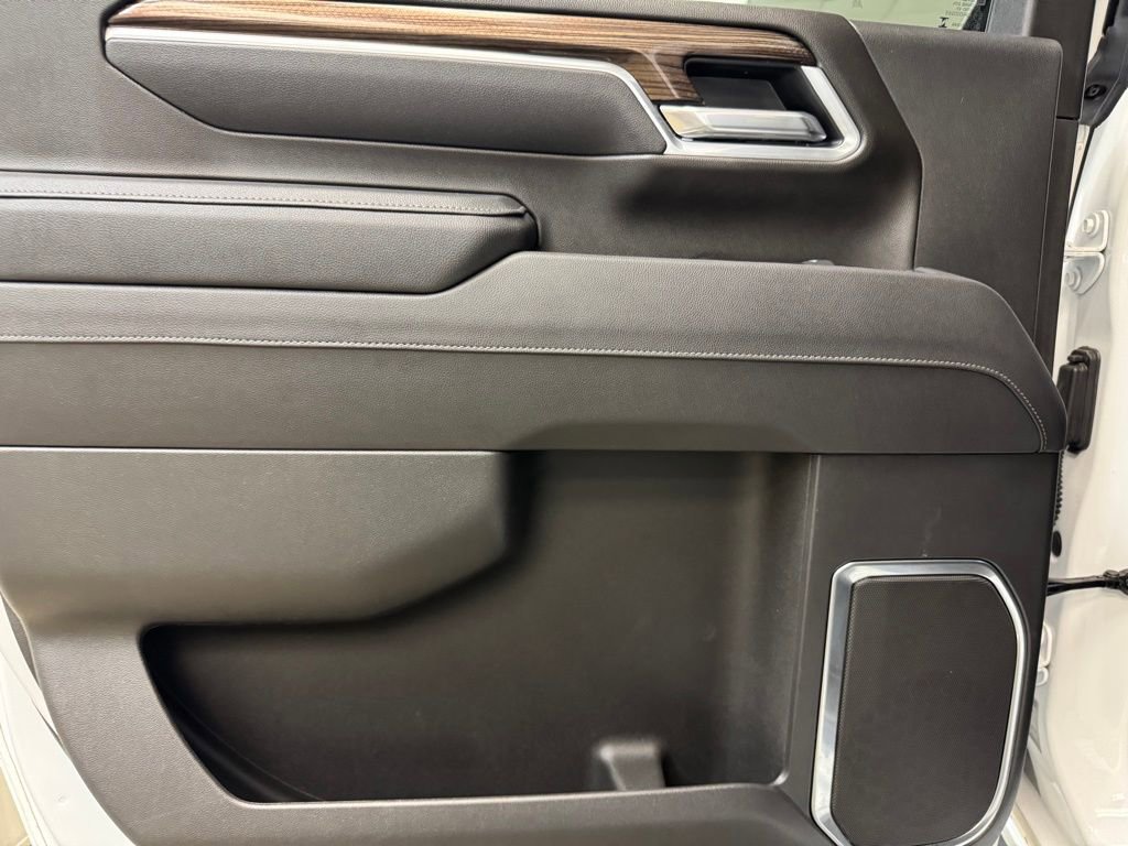 Used 2025 Chevrolet Silverado 2500 LT image 16