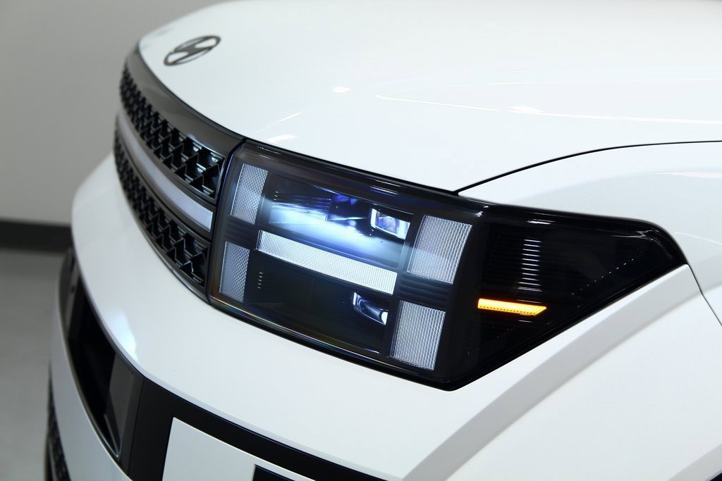 Used 2024 Hyundai Santa Fe Calligraphy image 16