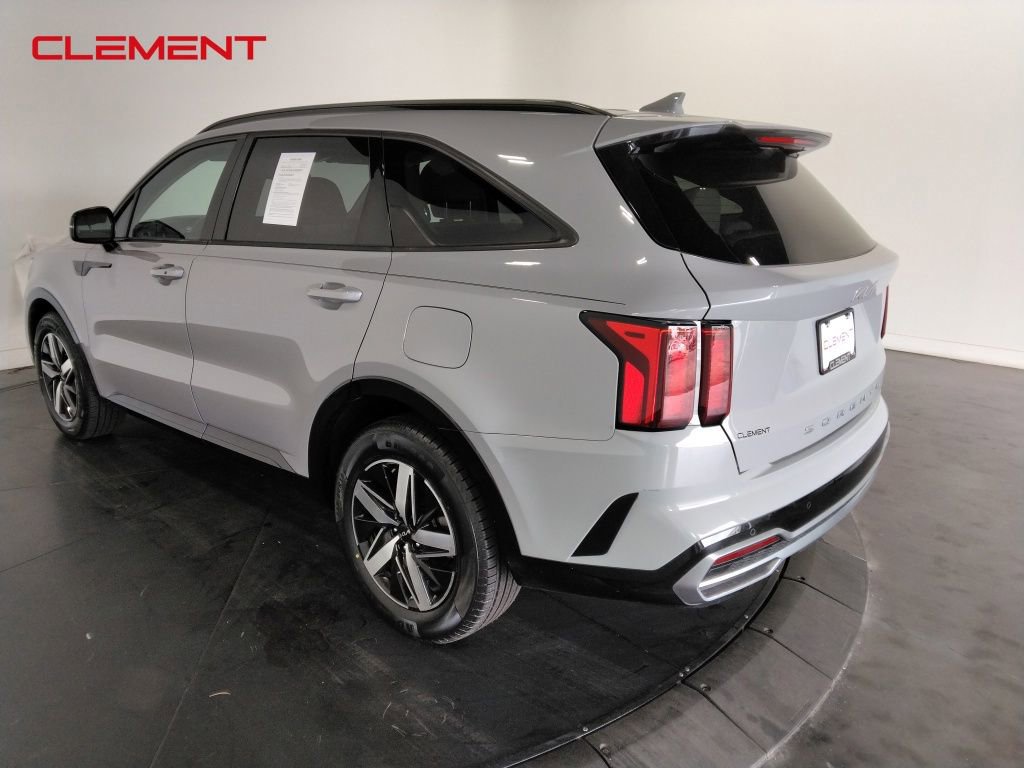 Used 2022 Kia Sorento EX image 7