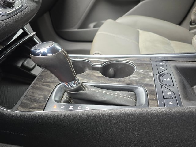 Used 2015 Chevrolet Impala LT w/ Convenience Package FWD image 36