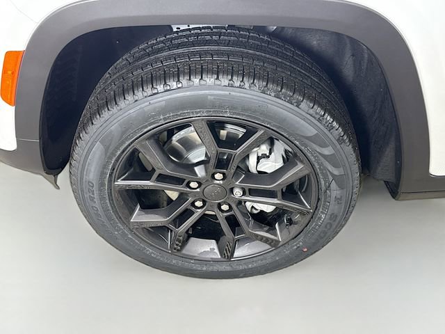 New 2025 Jeep Grand Cherokee Limited image 31