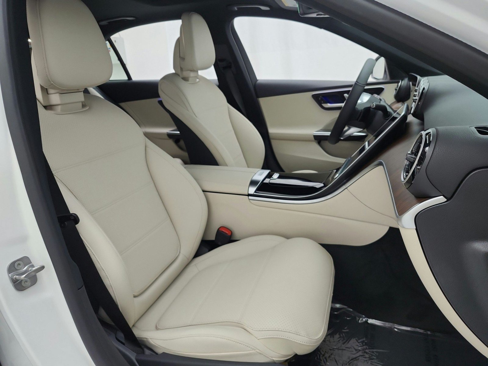 New 2027 Mercedes-Benz C 300 Sedan image 14
