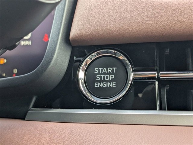 New 2025 Mitsubishi Outlander SEL image 28