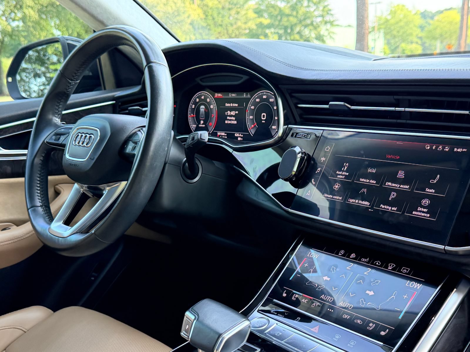 Used 2020 Audi Q8 Prestige w/ Prestige Package AWD/4WD image 20