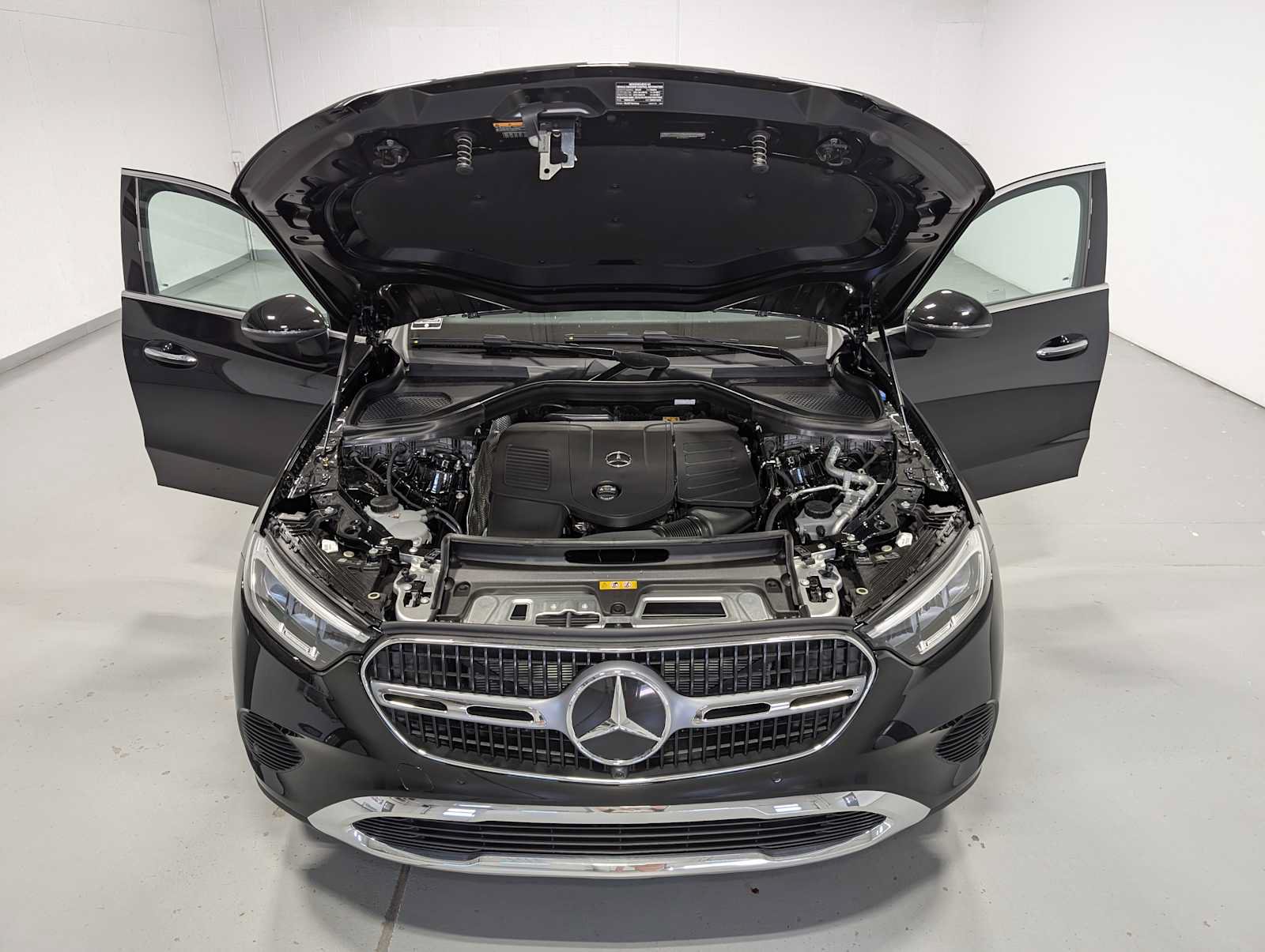 New 2026 Mercedes-Benz GLC 300 4MATIC image 11