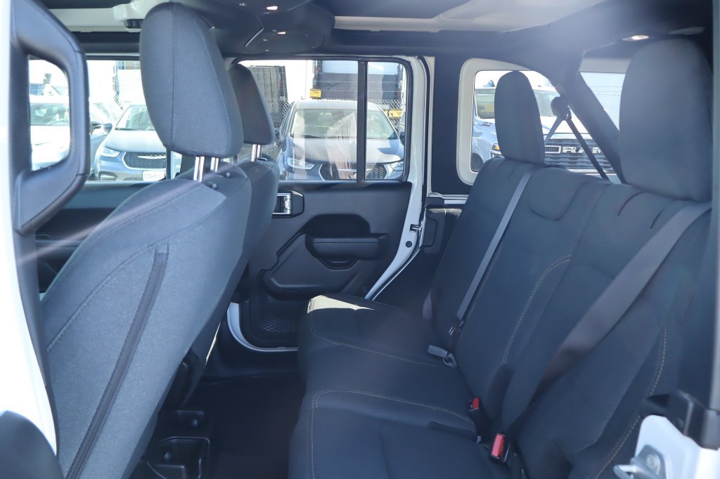 Used 2025 Jeep Wrangler Unlimited Sport AWD/4WD image 34