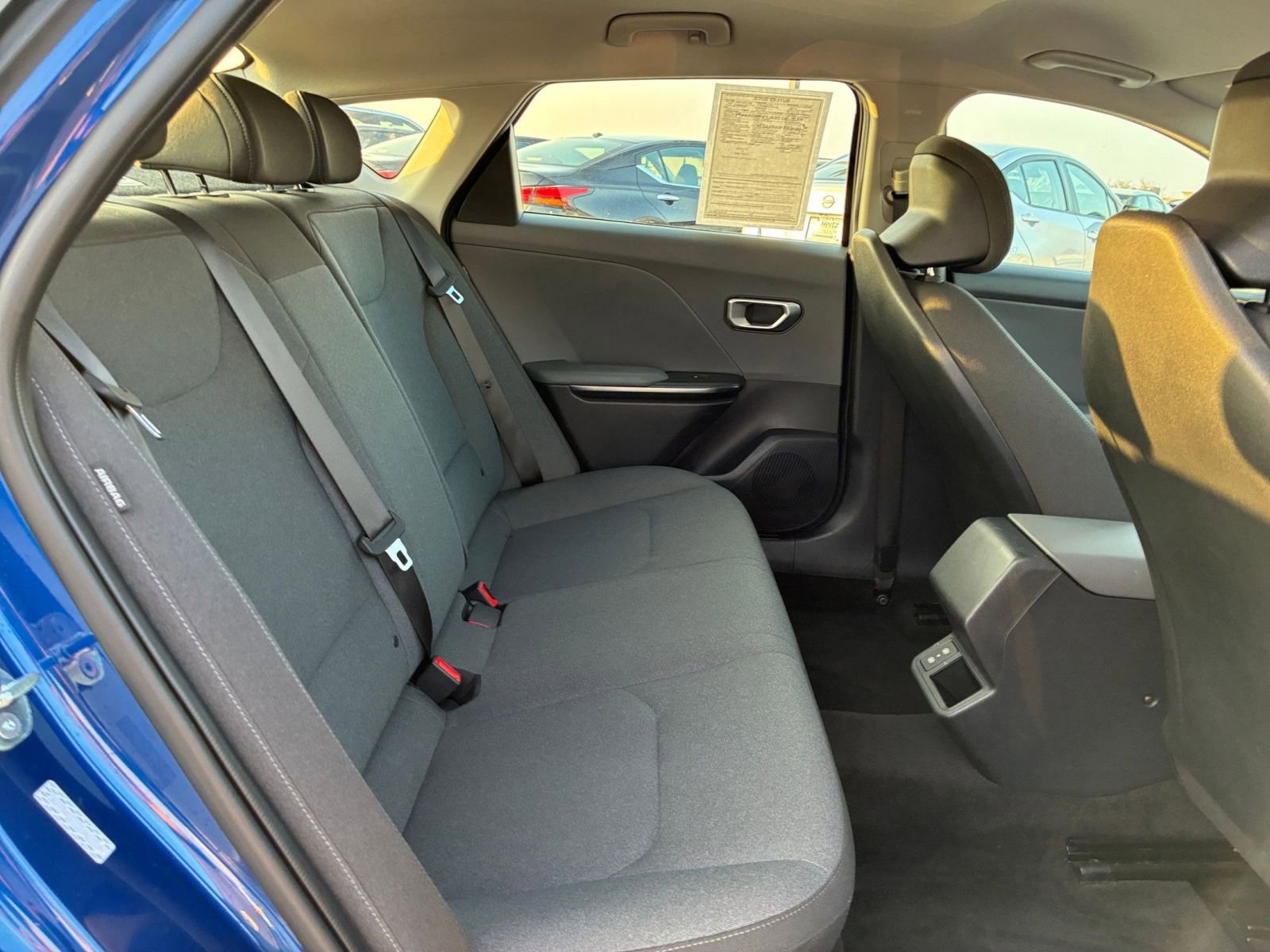 Used 2025 Kia K4 LXS image 24