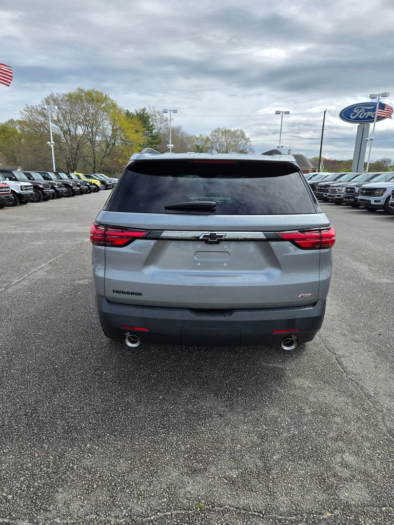 Used 2023 Chevrolet Traverse RS image 4