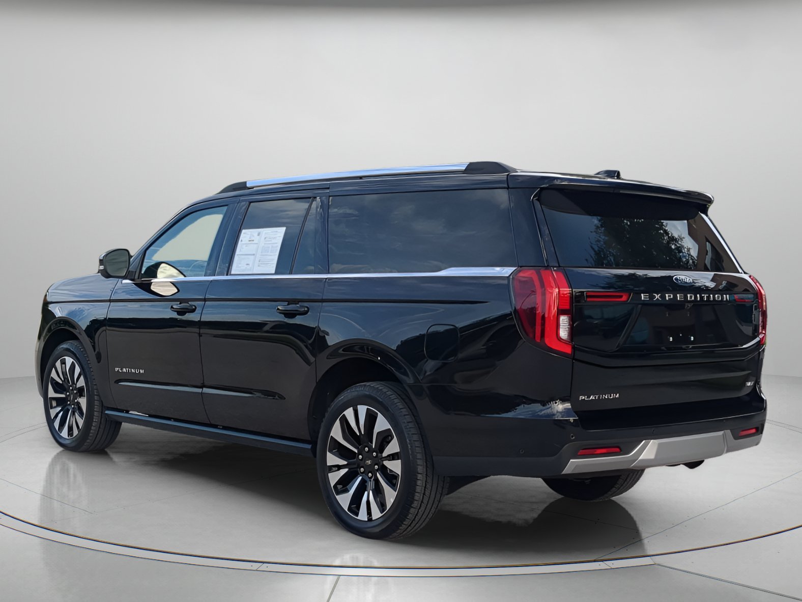 Certified 2025 Ford Expedition Max Platinum w/ Driver's Package AWD/4WD image 42
