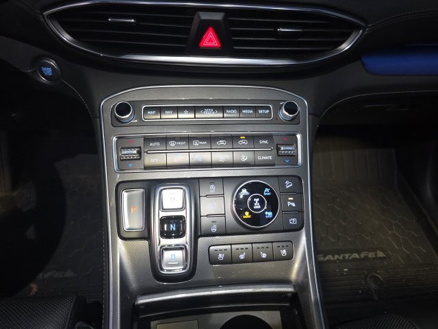 Used 2023 Hyundai Santa Fe Calligraphy AWD/4WD image 13