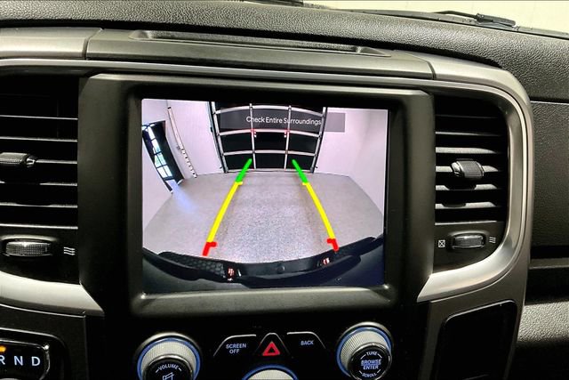 Used 2022 RAM 1500 Express w/ Ceramic Grey Express Package AWD/4WD image 15