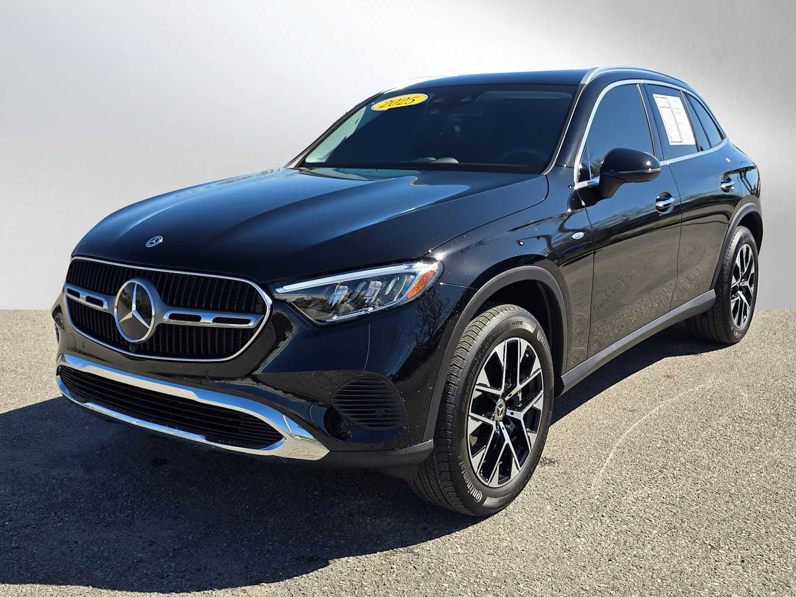 Used 2025 Mercedes-Benz GLC 350e 4MATIC image 7