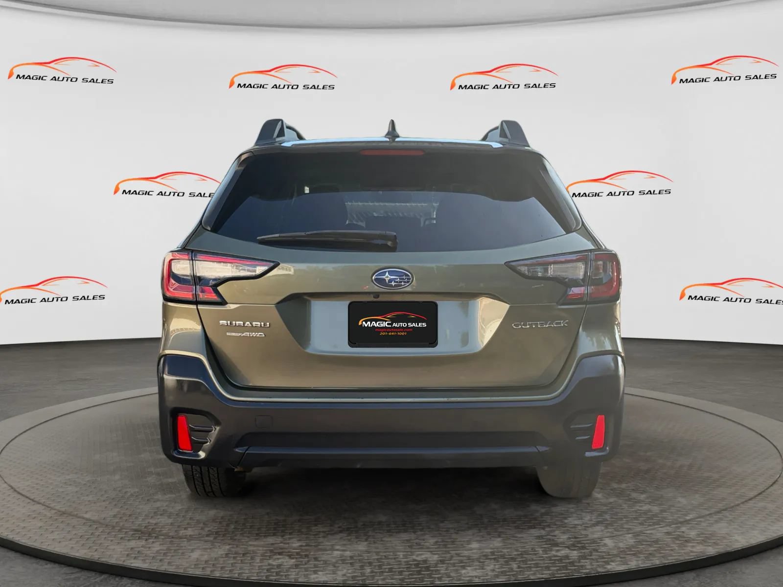 Used 2021 Subaru Outback Premium AWD/4WD image 9