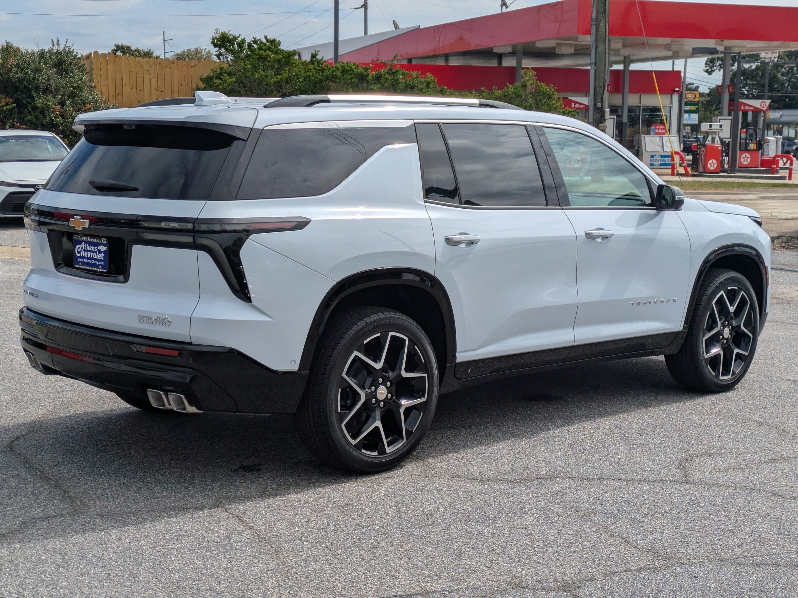 New 2026 Chevrolet Traverse High Country image 4