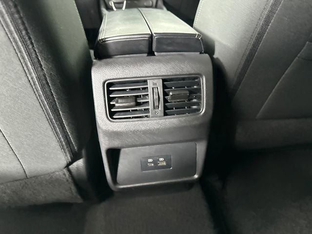 Used 2023 Nissan Rogue SV image 17
