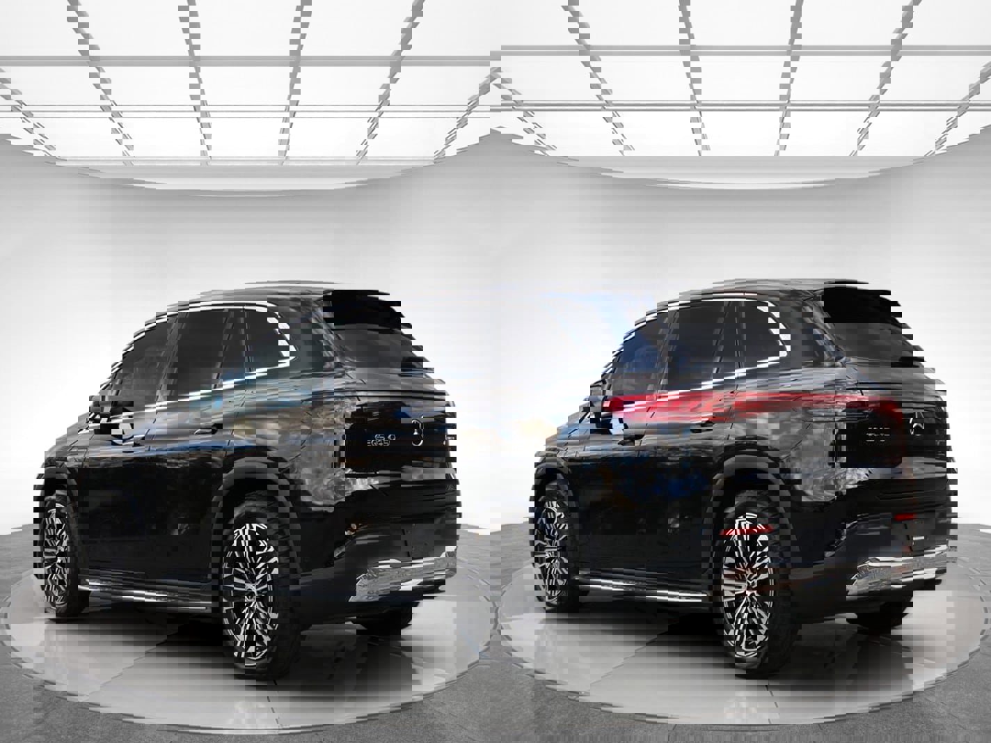 Used 2025 Mercedes-Benz EQS 450+ 4MATIC SUV w/ Winter Package image 6