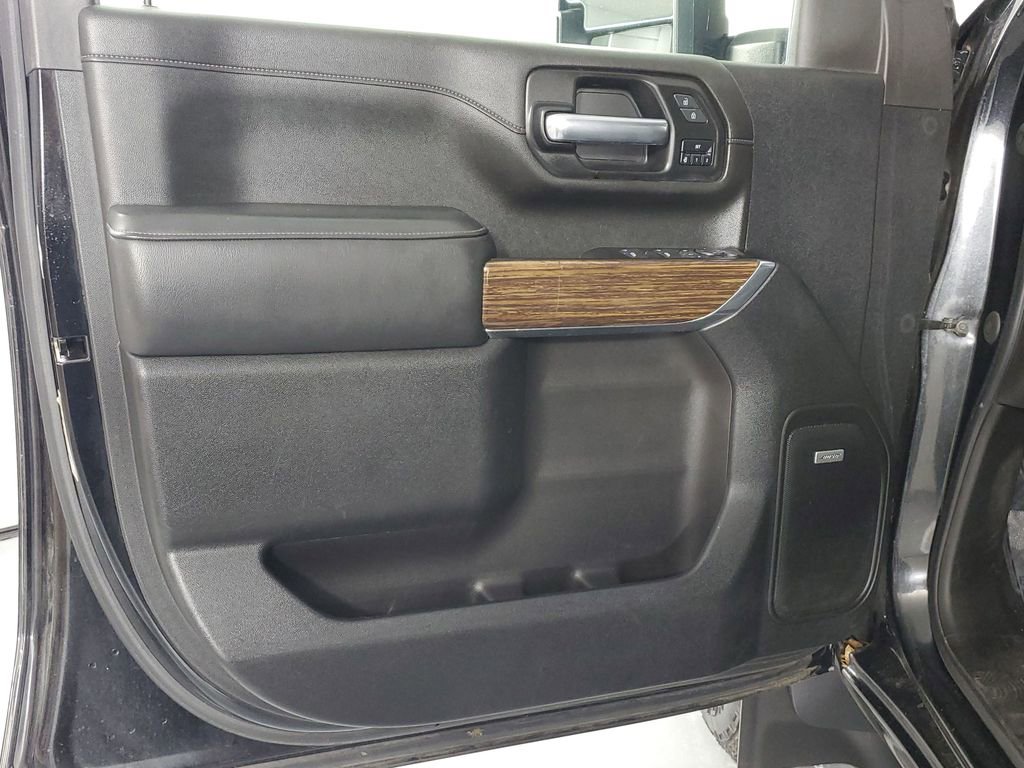 Used 2021 Chevrolet Silverado 3500 High Country image 13