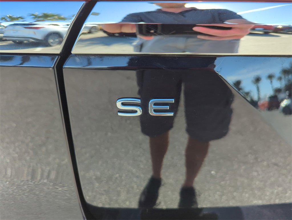 Used 2025 Volkswagen Atlas SE image 22