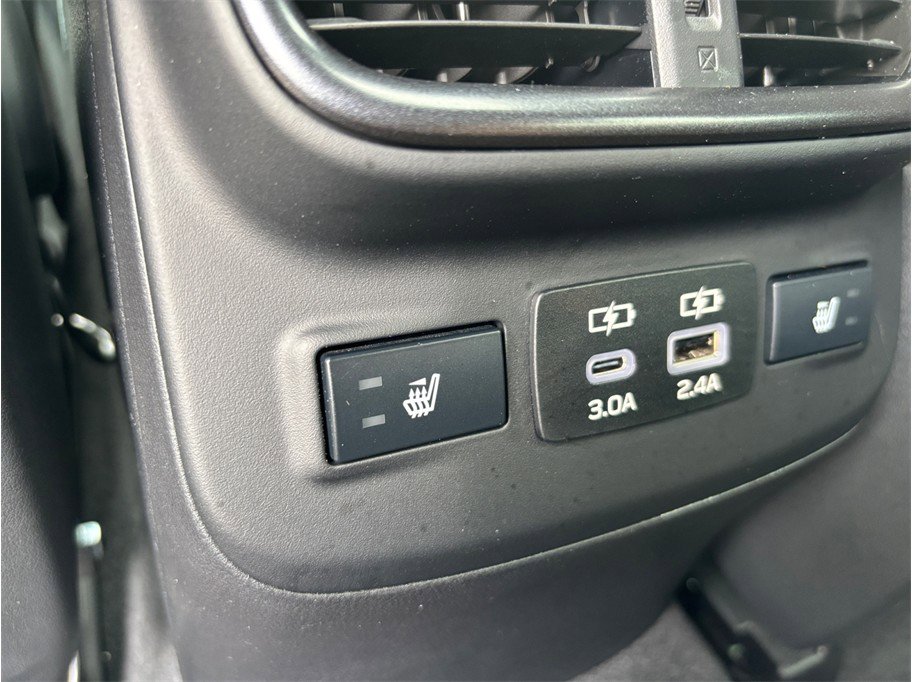 Used 2025 Subaru Outback Wilderness AWD/4WD image 39