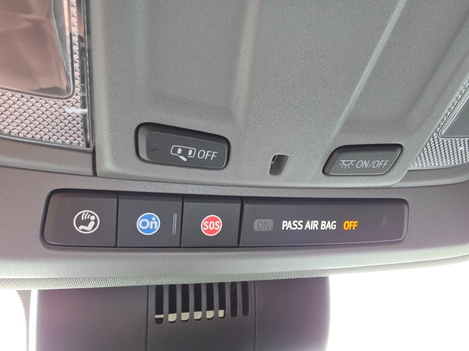 Used 2022 Chevrolet Silverado 1500 RST AWD/4WD image 43