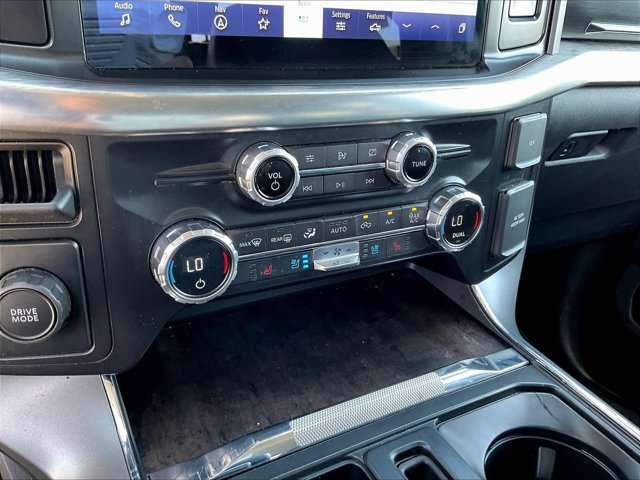 Used 2021 Ford F150 Lariat RWD image 23