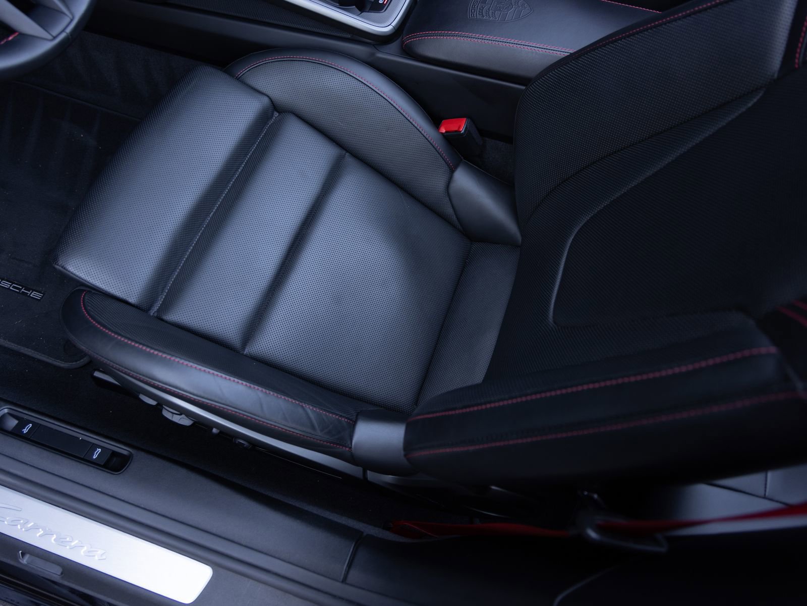 Certified 2023 Porsche 911 Carrera image 24