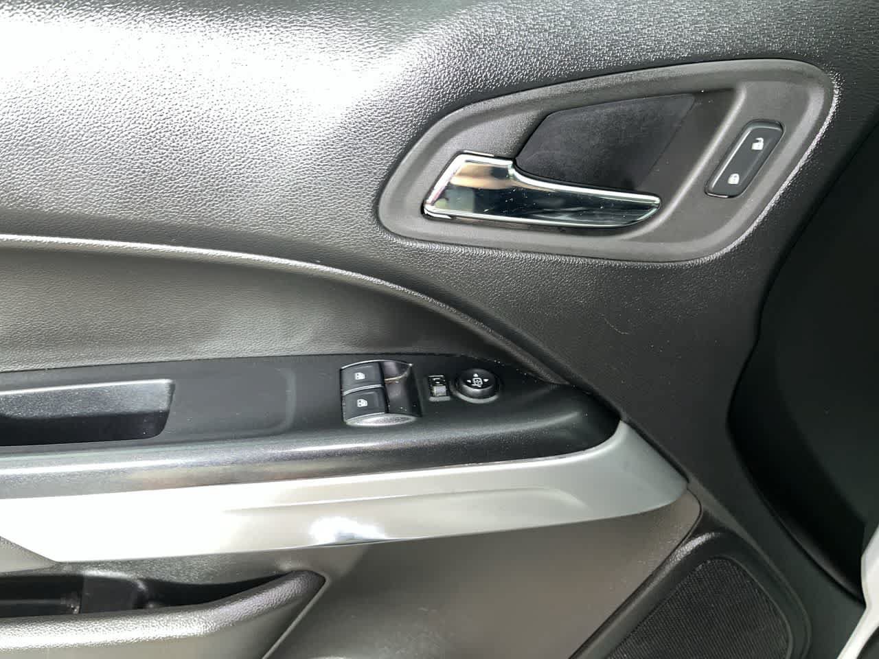 Used 2022 Chevrolet Colorado LT w/ Fleet Safety Package RWD image 13
