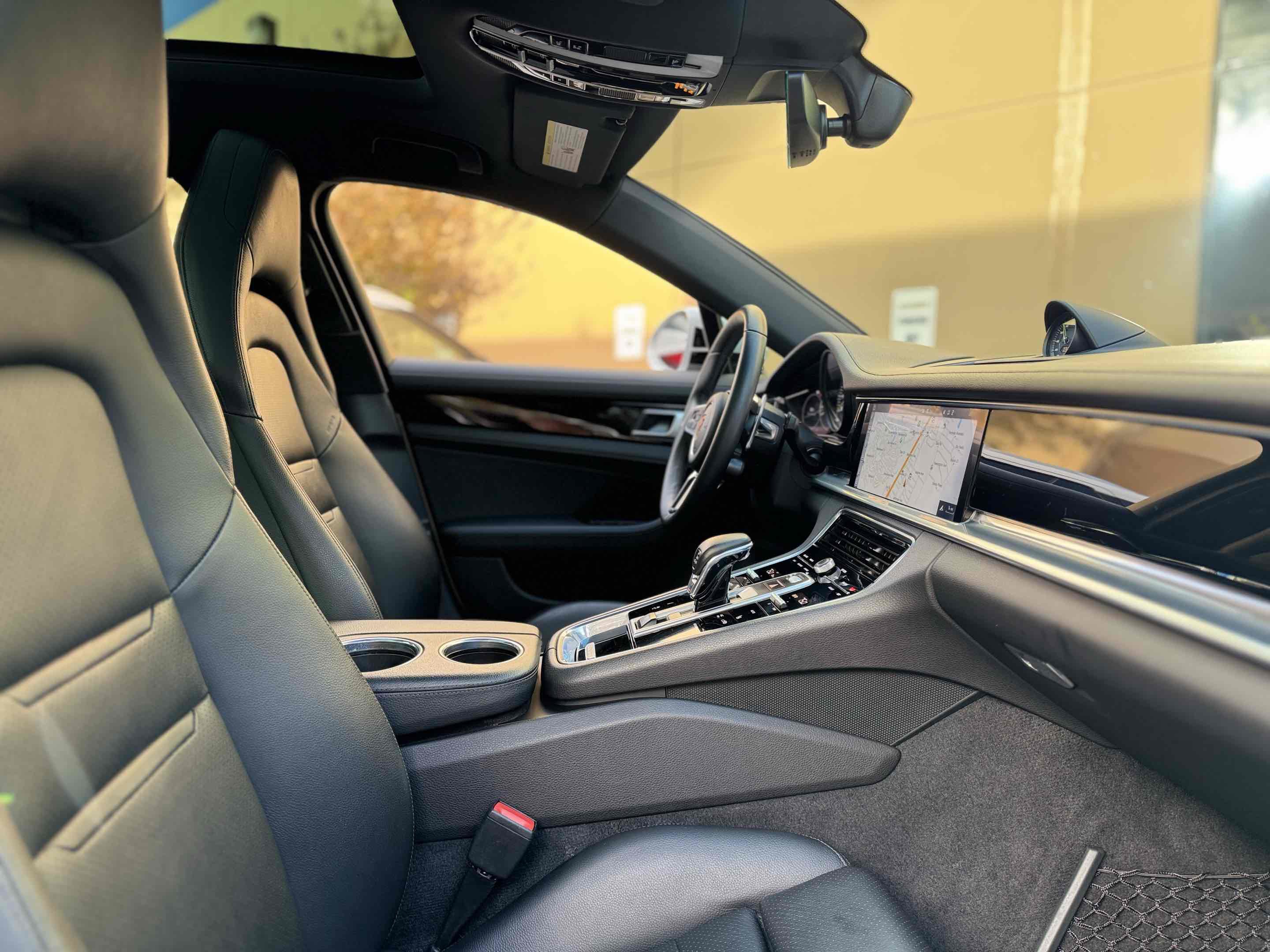 Used 2020 Porsche Panamera 4 image 39