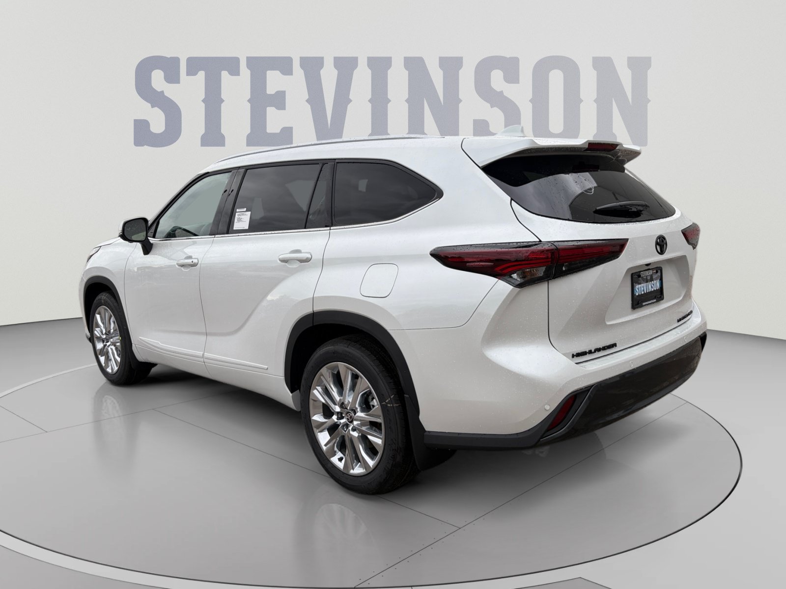 New 2026 Toyota Highlander Limited AWD/4WD image 3