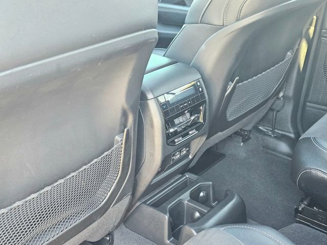 Used 2023 Jeep Grand Cherokee L Altitude image 27