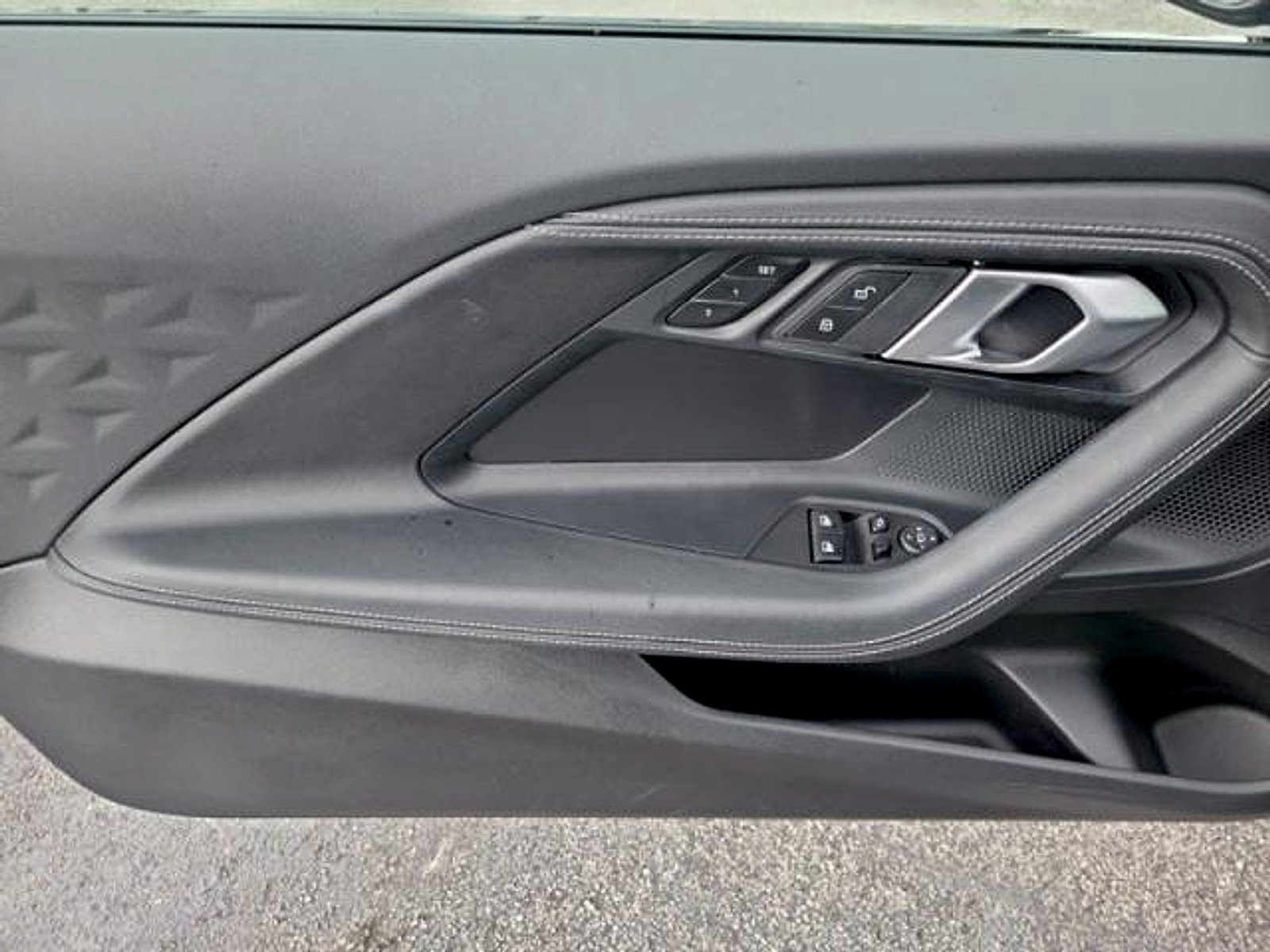 Used 2025 BMW 230i Coupe w/ M Sport Package RWD image 15