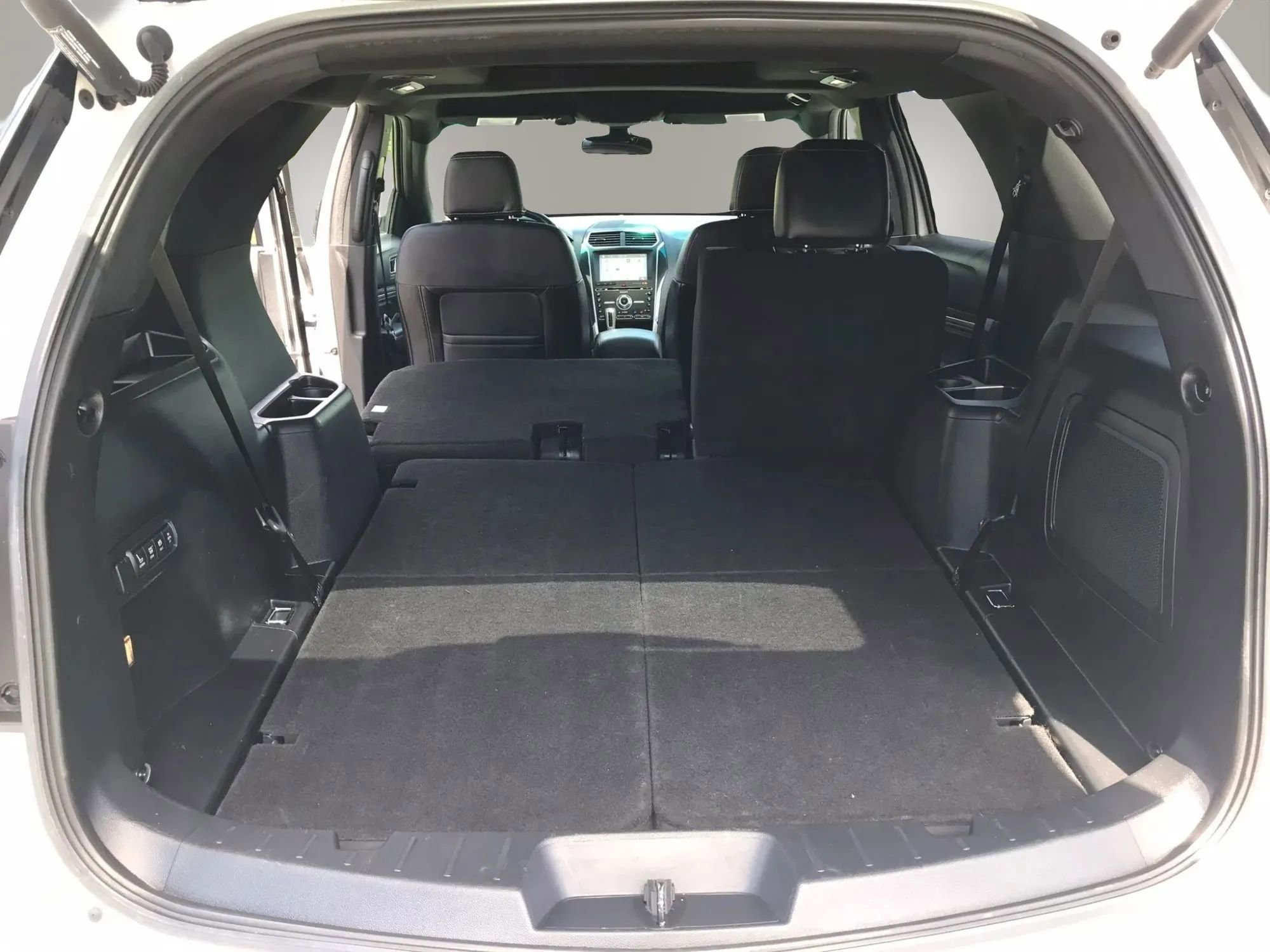 Used 2017 Ford Explorer Limited w/ Equipment Group 301A AWD/4WD image 38
