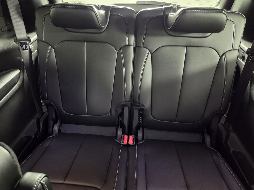 New 2025 Jeep Grand Cherokee L Limited w/ Black Appearance Package RWD image 19