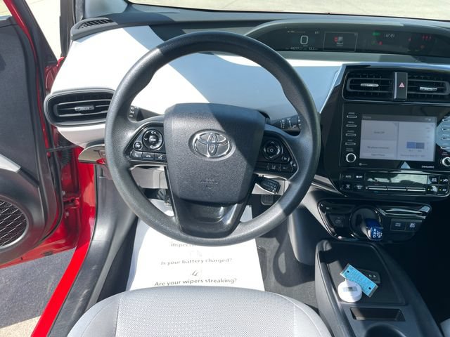 Used 2022 Toyota Prius LE FWD image 23