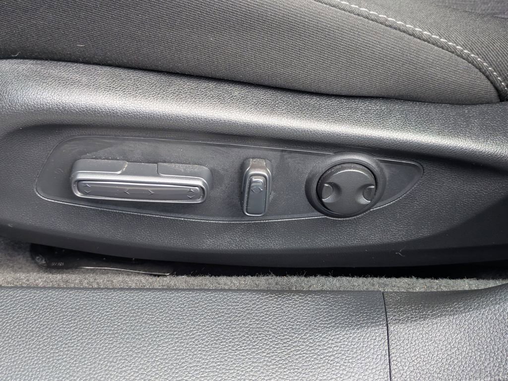 Used 2024 Honda Accord EX image 19