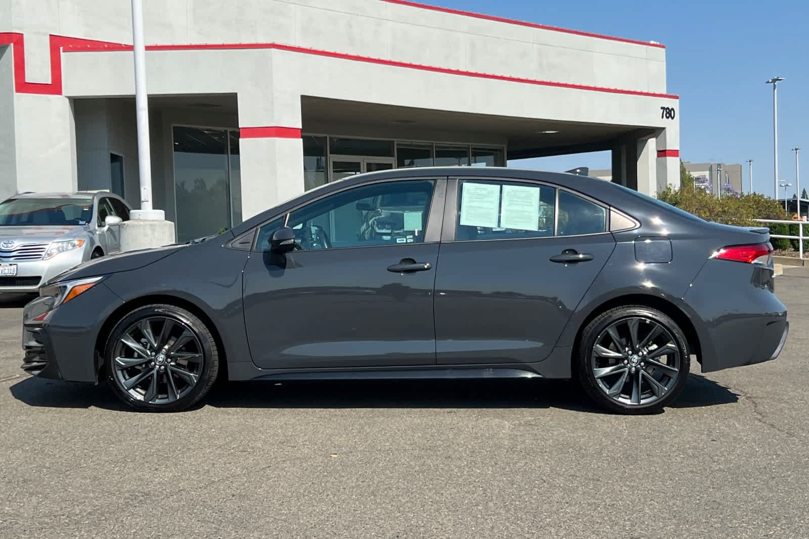 Certified 2025 Toyota Corolla SE w/ Convenience Package FWD image 9