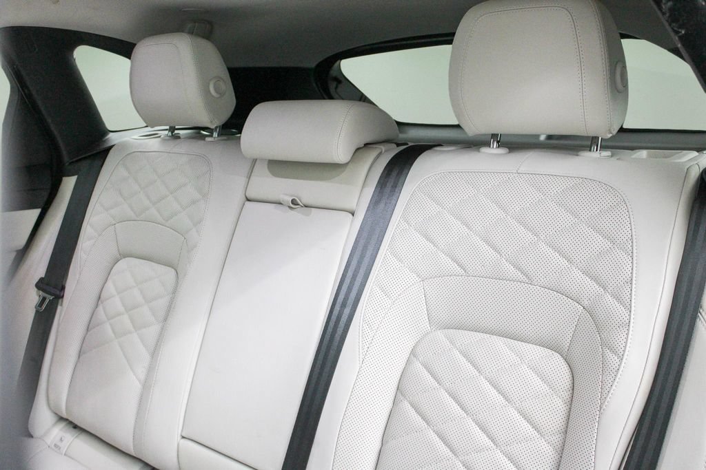 Used 2022 Jaguar F-PACE S AWD/4WD image 25