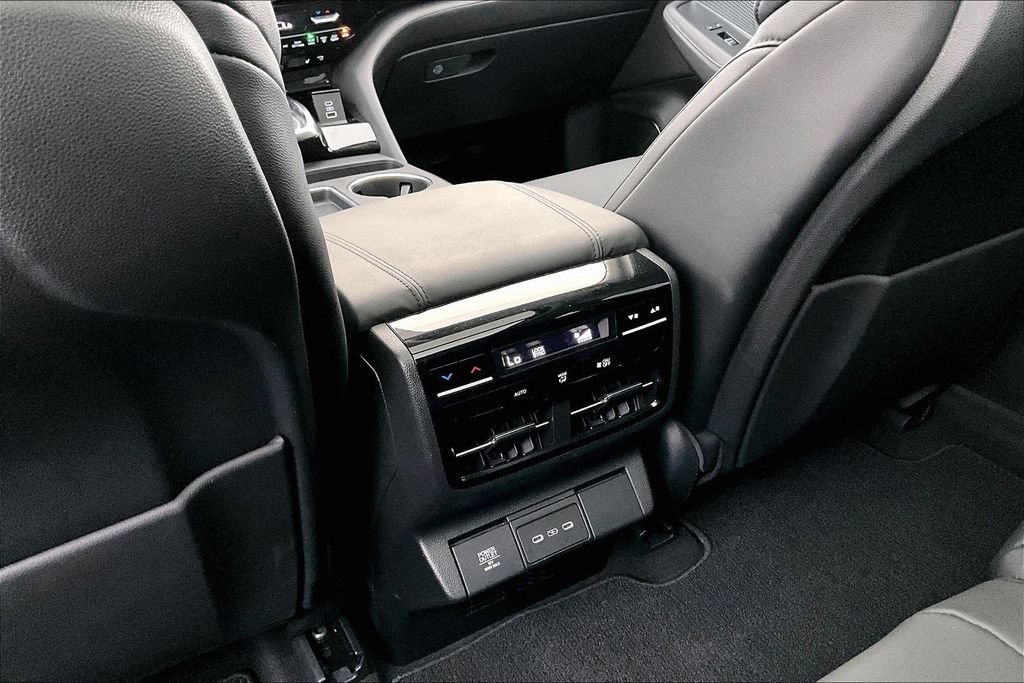 Certified 2025 Acura MDX FWD image 29