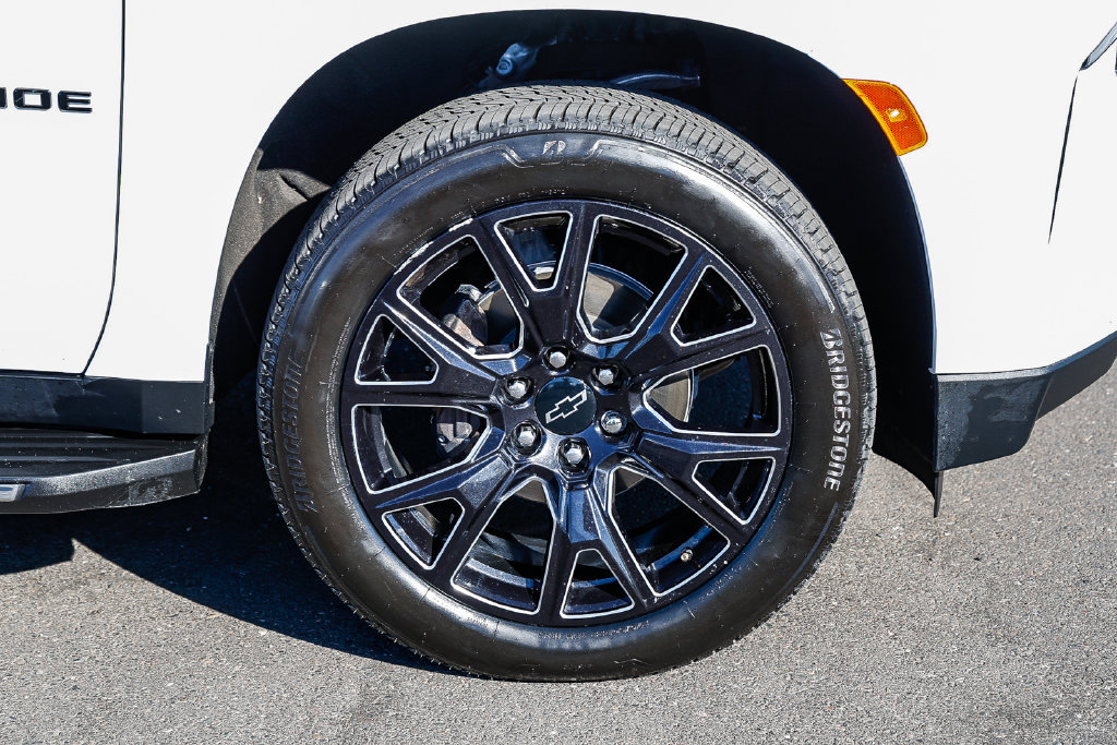 Used 2024 Chevrolet Tahoe Premier AWD/4WD image 18