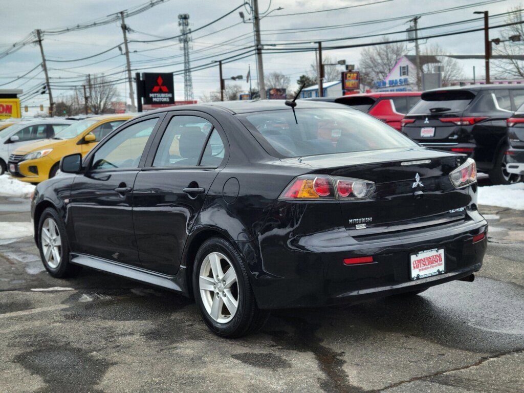 Used 2014 Mitsubishi Lancer SE image 3